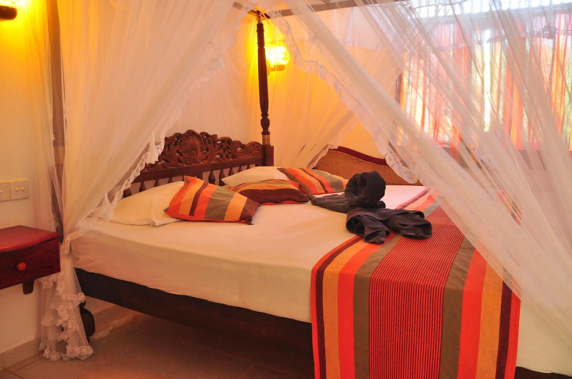 Ypsylon Tourist Resort Beruwala Esterno foto